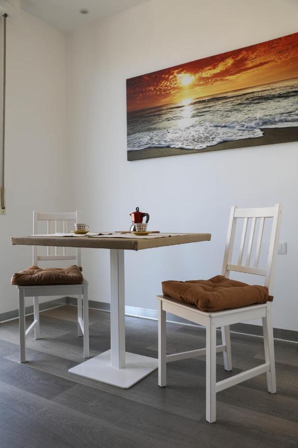 Interno 11 City View With Kitchen - 70 Mq บารี ภายนอก รูปภาพ