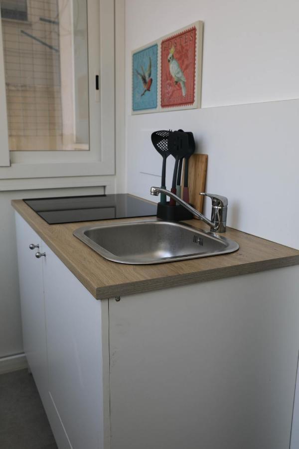Interno 11 City View With Kitchen - 70 Mq บารี ภายนอก รูปภาพ